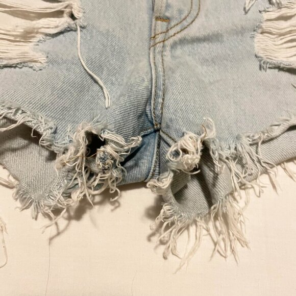 Levis 501 Shorts Womens Size 27 Denim Button Fly Cut Off Distressed - Picture 9 of 16